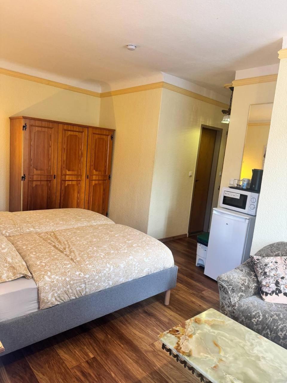 Landhotel Waldschaenke Berlin Bagian luar foto