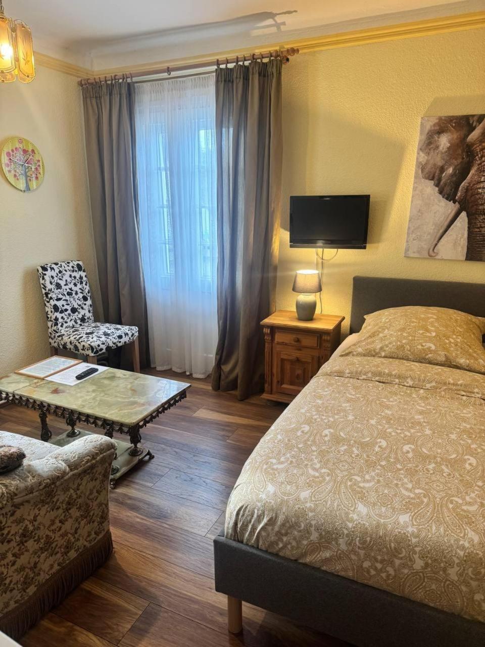 Landhotel Waldschaenke Berlin Bagian luar foto